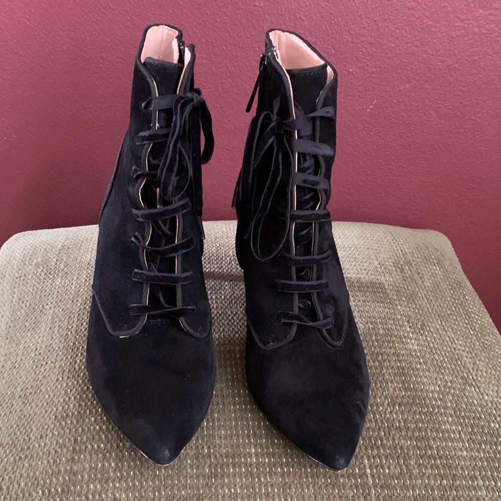 A.D and Daughters Elegant Black Suede Lace-Up Ankle Boots